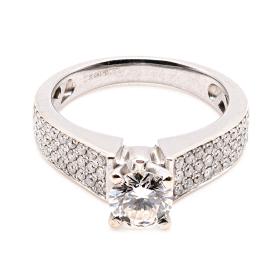 18ct White Gold and Diamond Ring