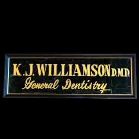 Early 20th Century Gilded Glass Dentist Sign