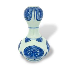 Chinese Kangxi Blue & White Porcelain Vase