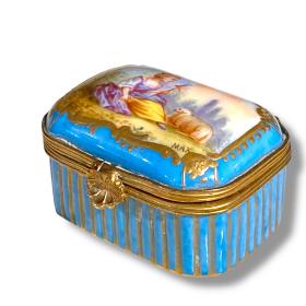 Pretty Sevres Porcelain Keepsake Box