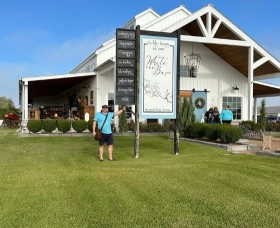 Welcome to Hemswell Antique Centres